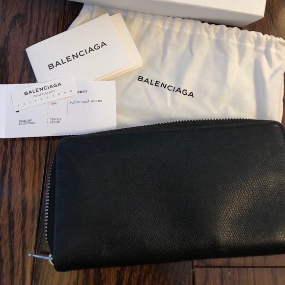 Authentic Balenciaga Black Leather Wallet - Picture 6 of 7